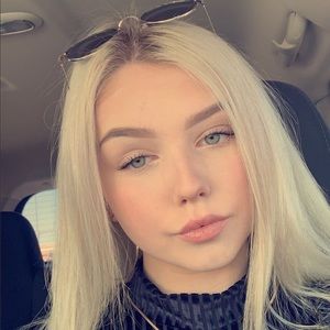 Meet your Posher, Avery